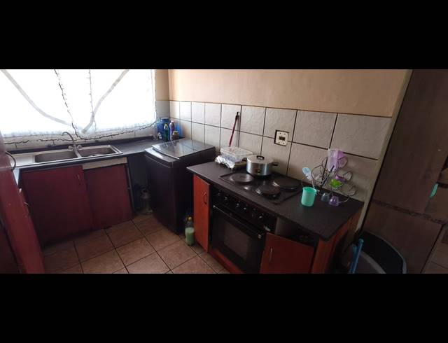 3 BEDROOM APARTMENT FOR SALE IN RUSTENBURG CENTRAL
